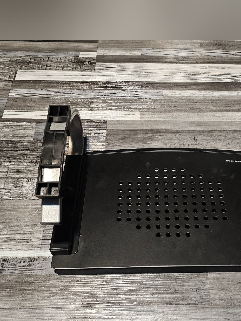 EUC - Halter Table - Picture 3 of 14